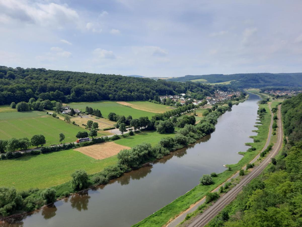 Ferienhaus Am Weserberglandsee Lauenforde エクステリア 写真